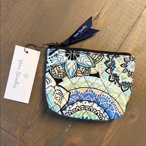NWT Vera Bradley Sketched Medallion Coin Purse